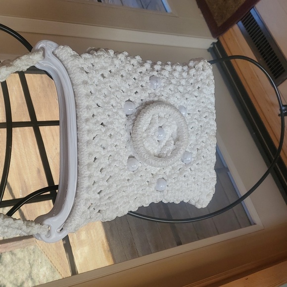 Vintage Handmade Elegant White Macrame Crocheted Shoulder Bag - Picture 2 of 10